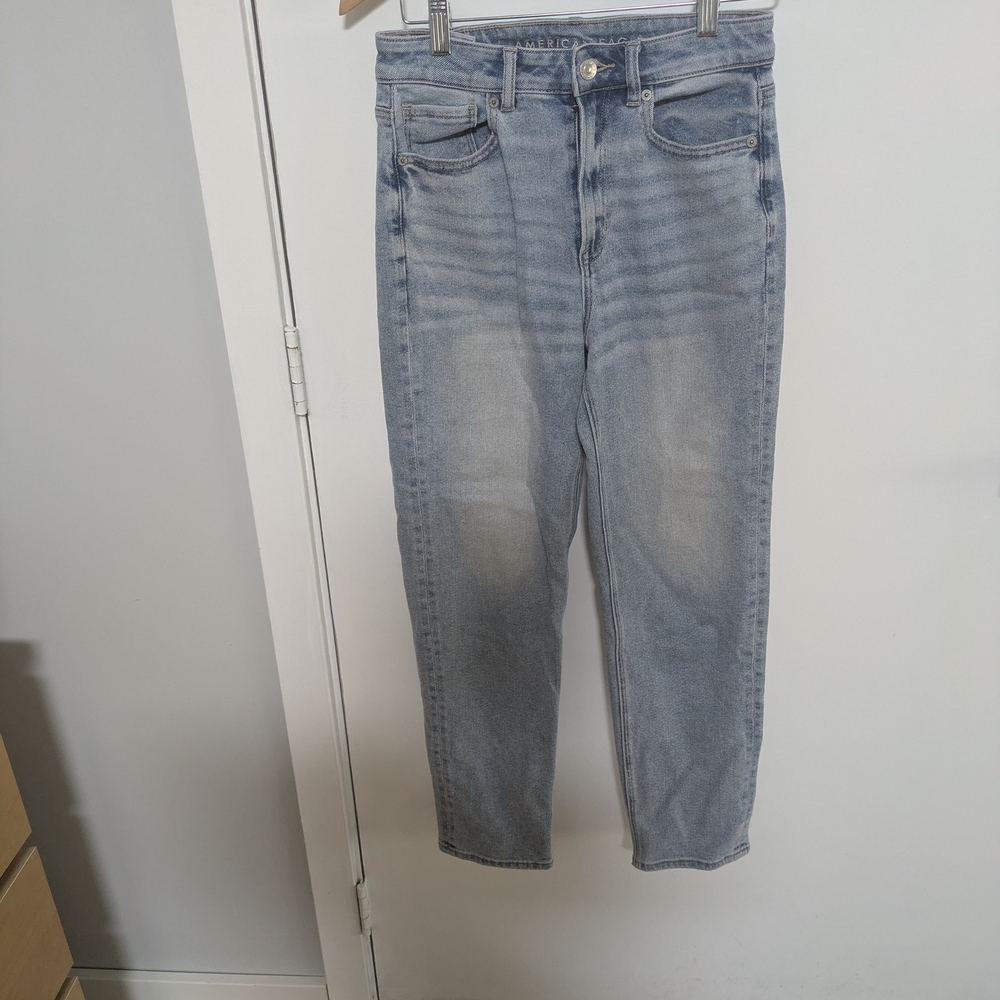AE Light Wash Mom Jeans